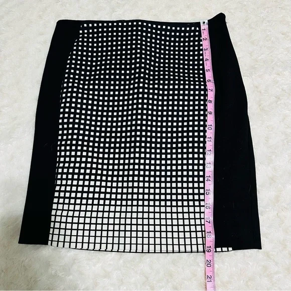 WHBM Graphic Black White Peplum Tank Skirt Suit Set size 0 - Picture 7 of 10